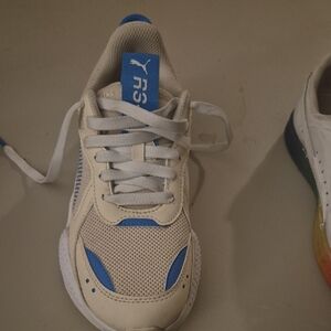 Puma Womens White and Blue Mesh Sneakers